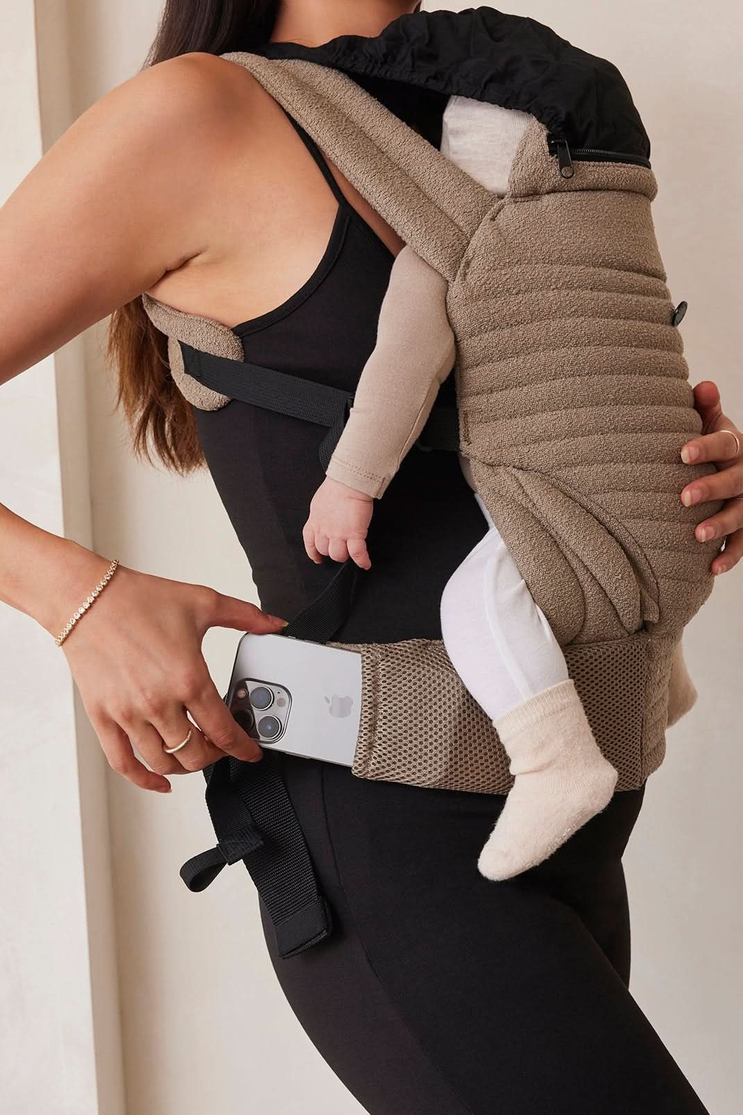 The Armadillo Baby Carrier - Oyster - Image 9