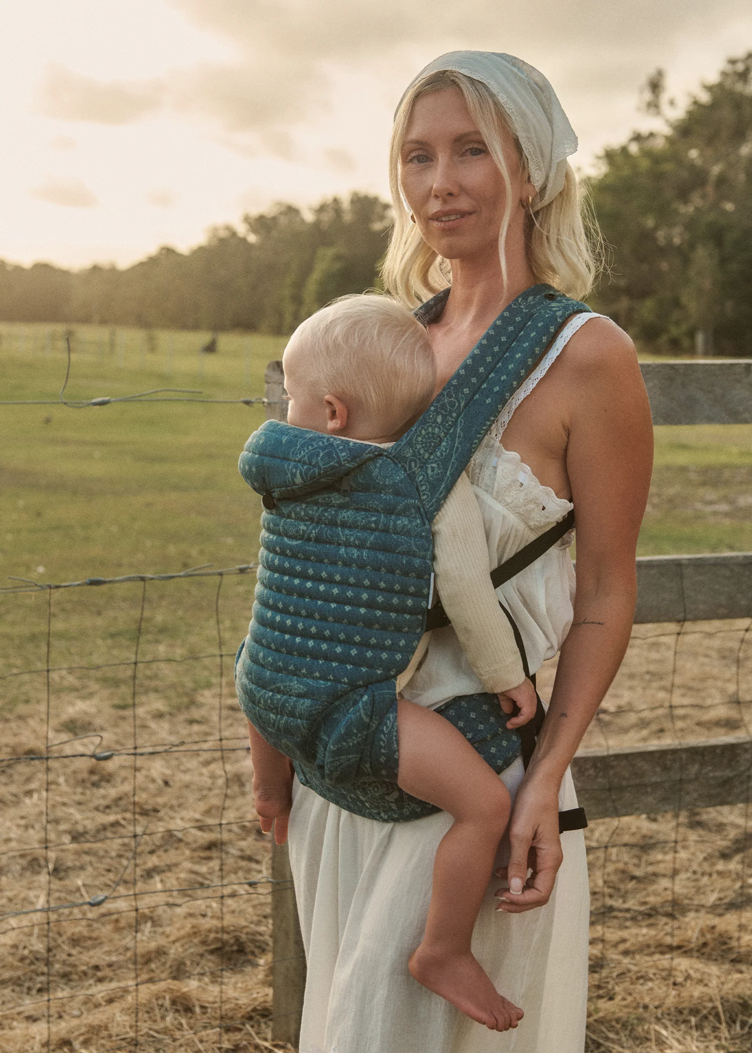 The Armadillo Baby Carrier - Image 56